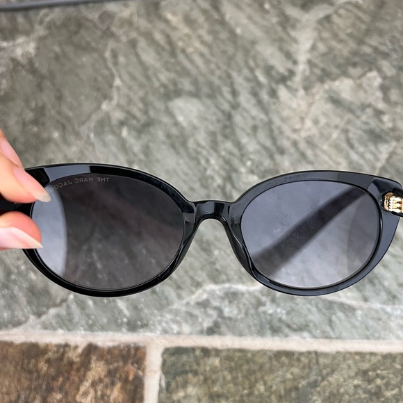 Round Cat Eye - Picture 5 of 5